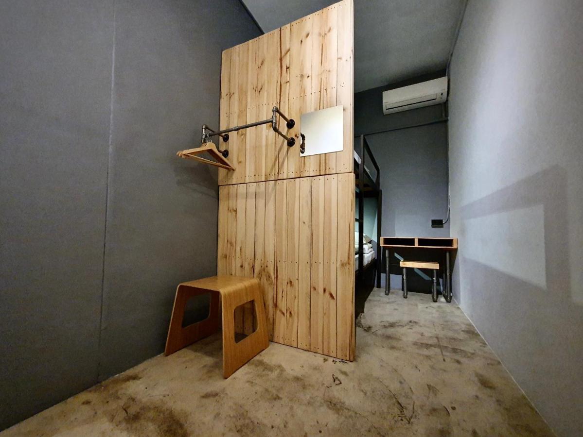 62巷背包客棧 Lane62 Hostel Longjing Exteriör bild