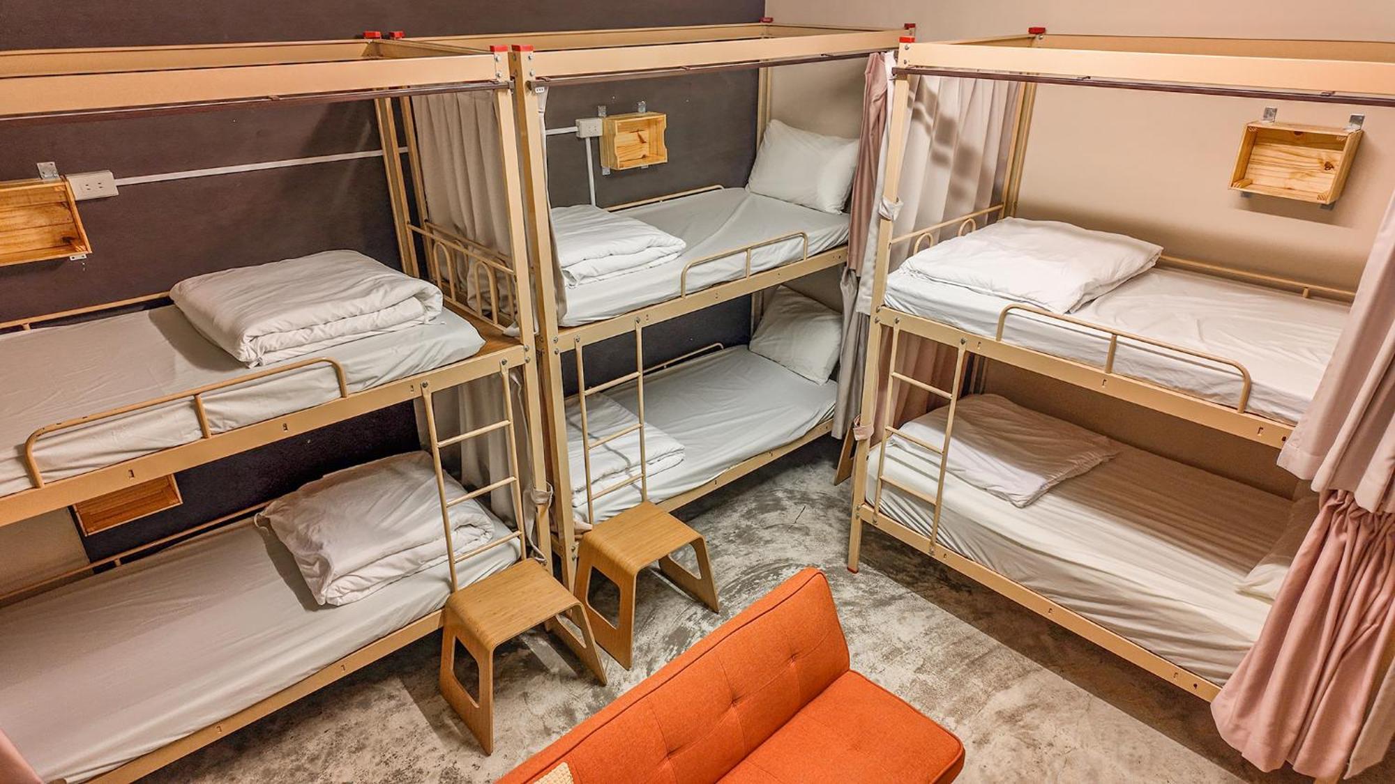 62巷背包客棧 Lane62 Hostel Longjing Exteriör bild