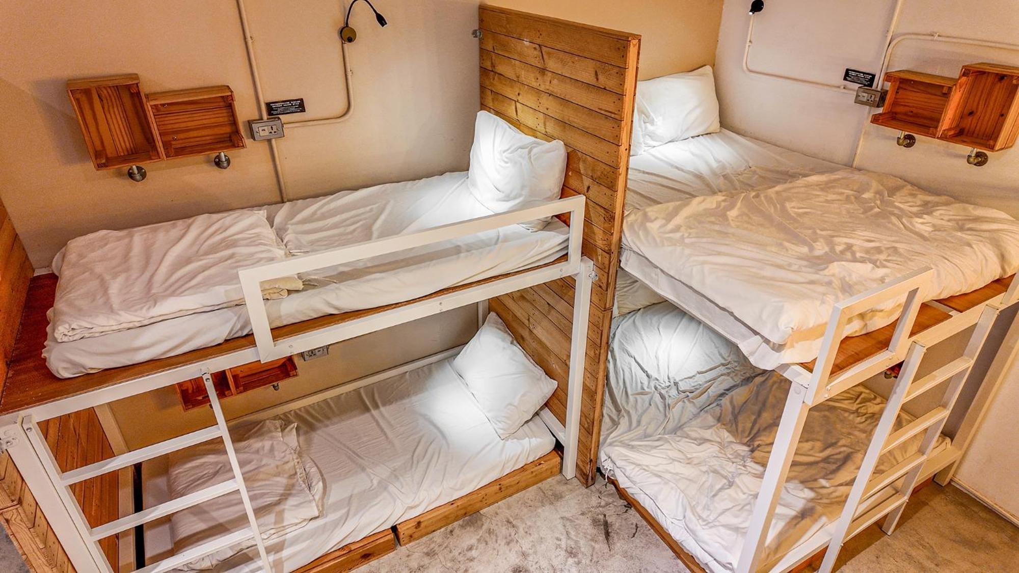 62巷背包客棧 Lane62 Hostel Longjing Exteriör bild