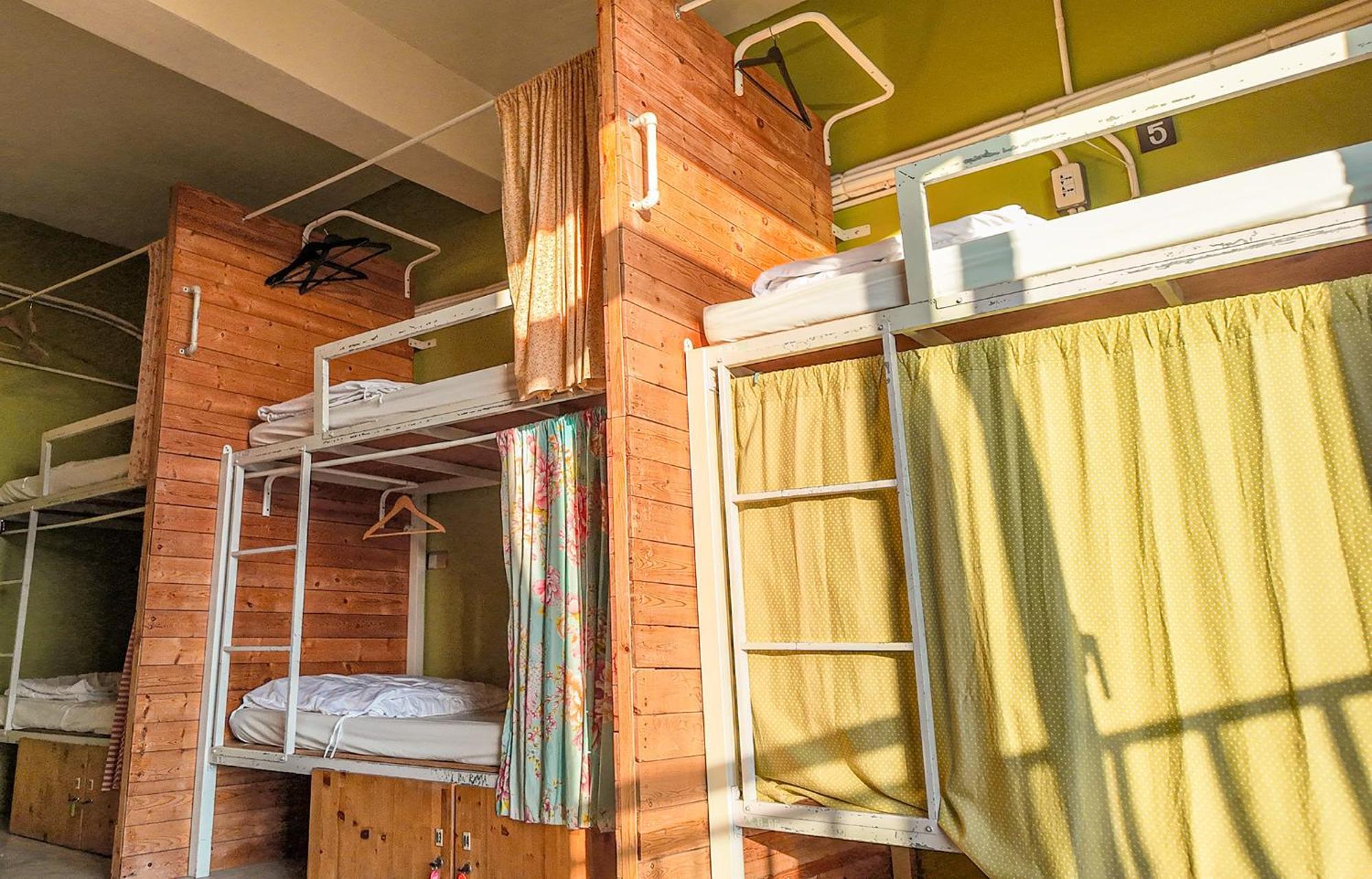 62巷背包客棧 Lane62 Hostel Longjing Exteriör bild