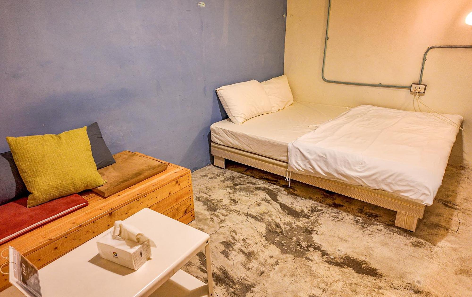 62巷背包客棧 Lane62 Hostel Longjing Exteriör bild