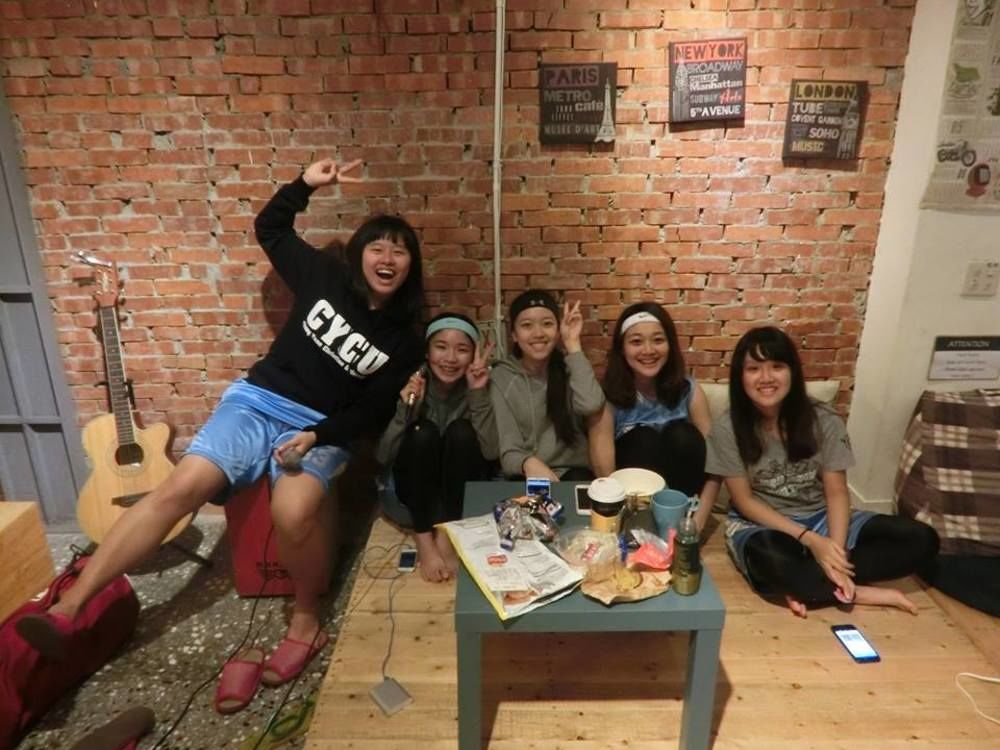 62巷背包客棧 Lane62 Hostel Longjing Exteriör bild