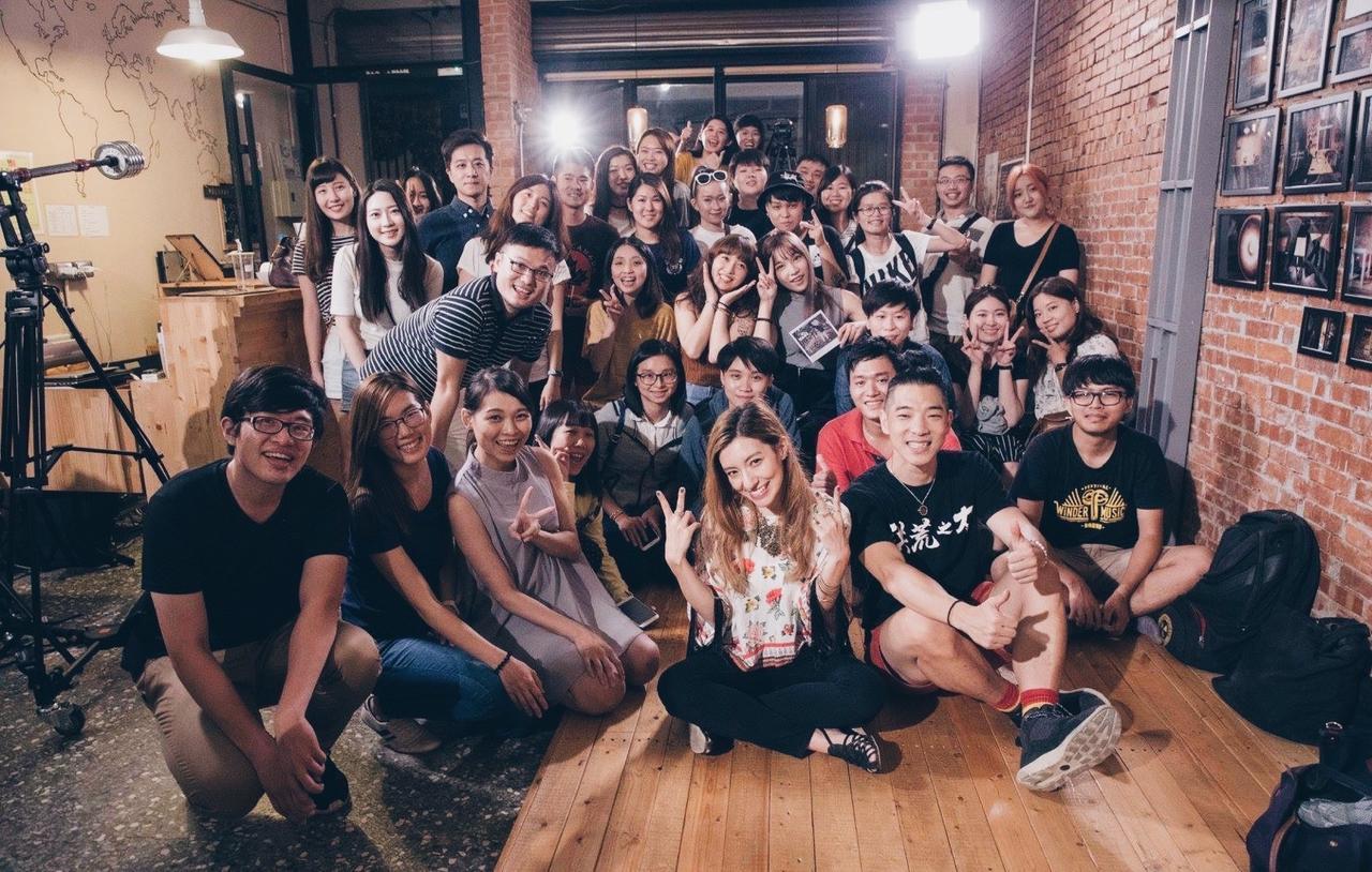 62巷背包客棧 Lane62 Hostel Longjing Exteriör bild