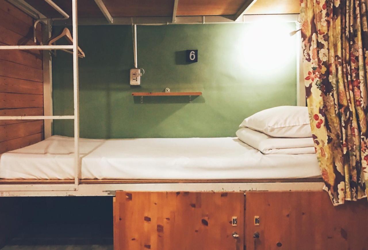 62巷背包客棧 Lane62 Hostel Longjing Exteriör bild