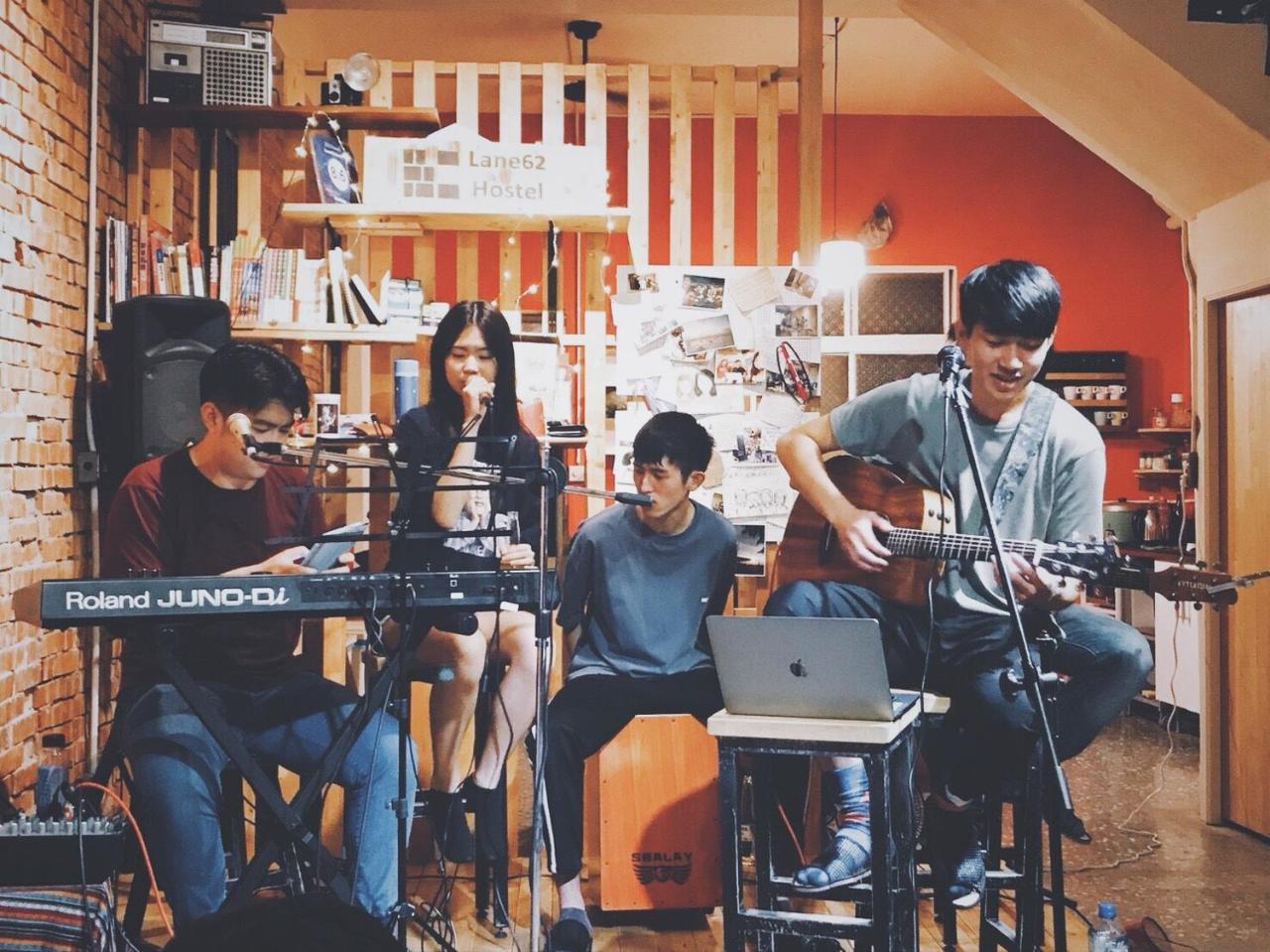 62巷背包客棧 Lane62 Hostel Longjing Exteriör bild